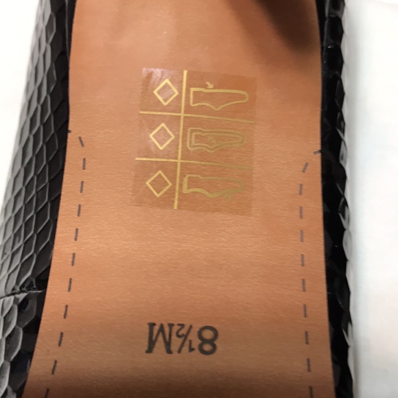 J Renee pointy toe heels. NWOT - Picture 9 of 9